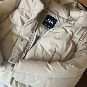 Zara hooded crop puffer coat